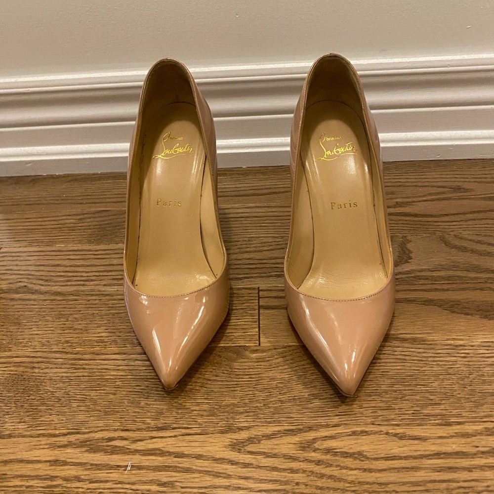 Christian Louboutin Pigalle 100 Nude Patent Leather in size 37.